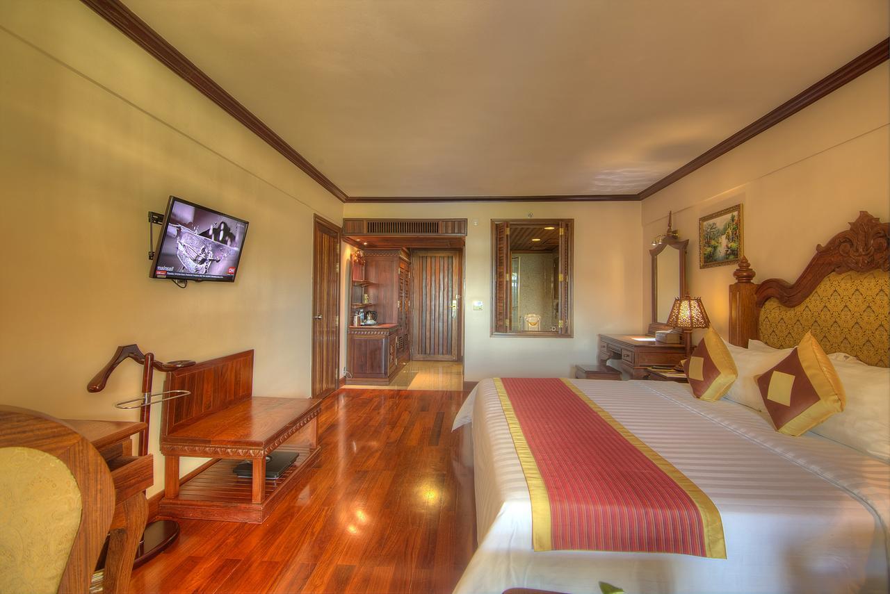 Bayon Era Hotel Siem Reap Extérieur photo