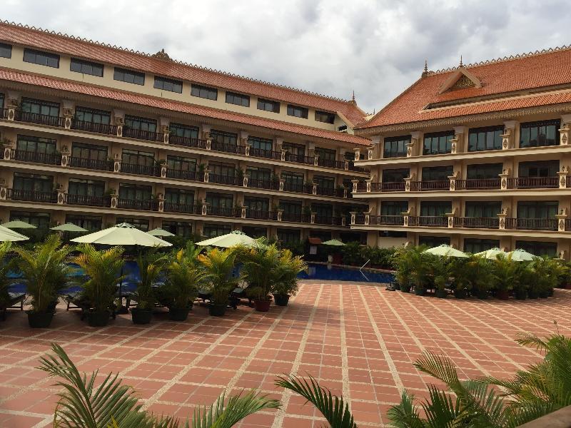 Bayon Era Hotel Siem Reap Extérieur photo