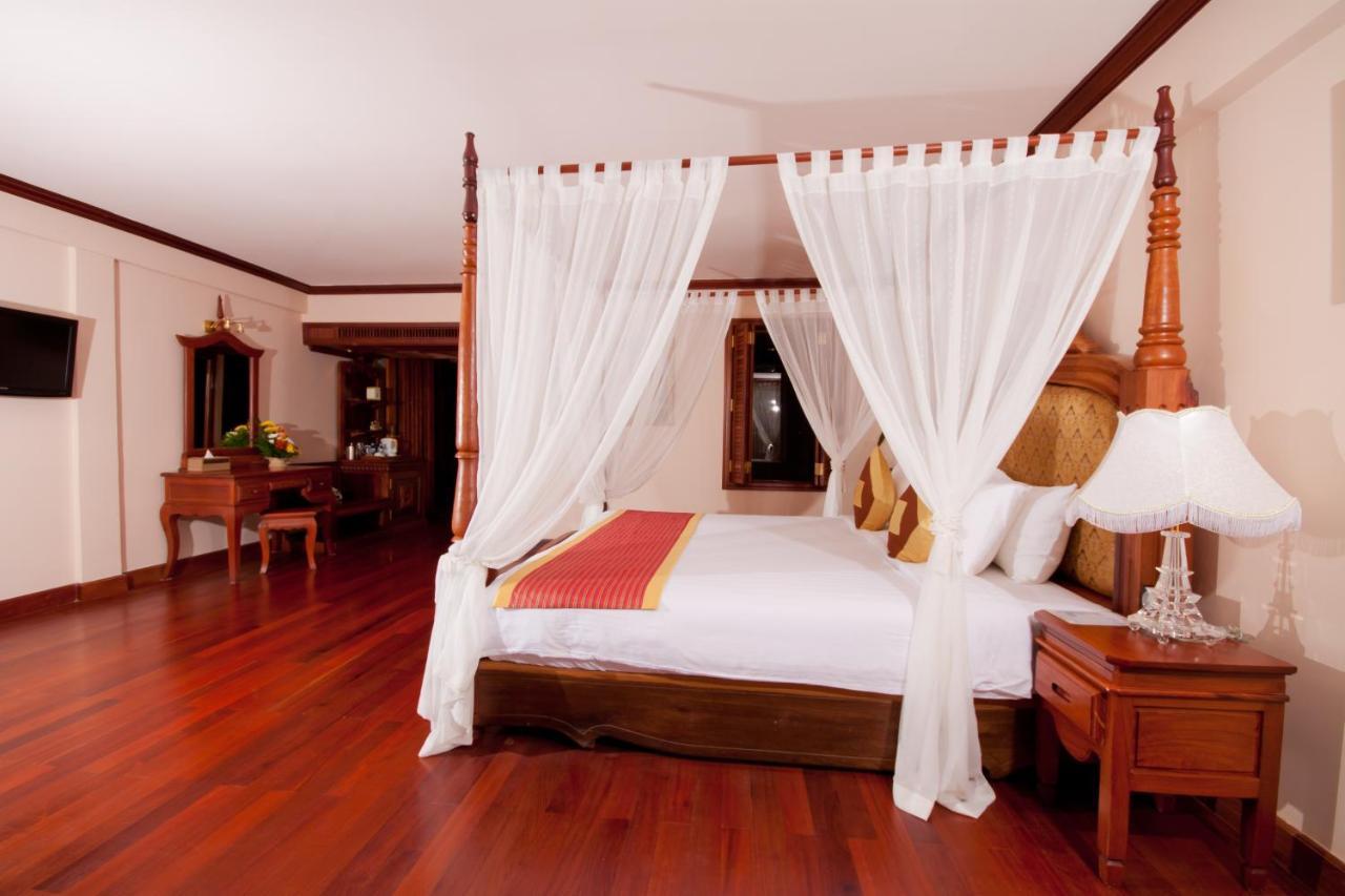 Bayon Era Hotel Siem Reap Extérieur photo